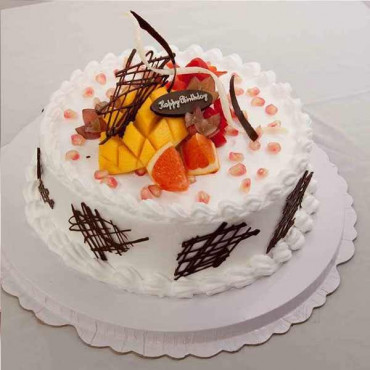 Pineapple With Fruits Cake 