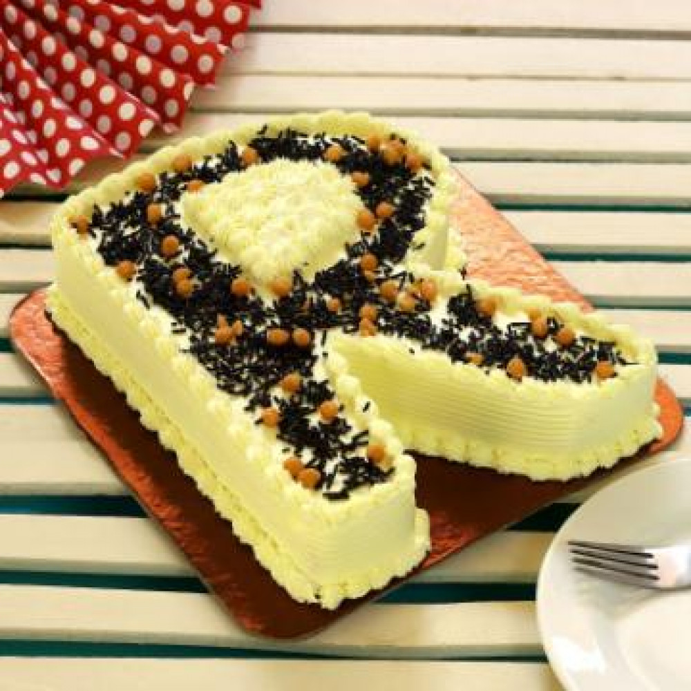 Share 75+ r name cake super hot - in.daotaonec