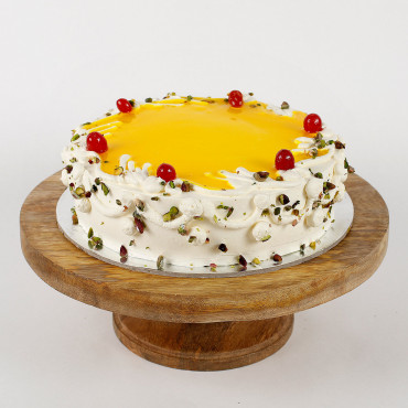 Cream Pista Cake