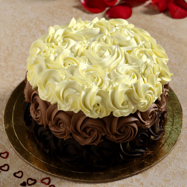 Flowery Bunch Truffle Cream Cake
