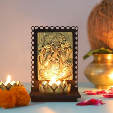 Vamamukhi Ganesha idol With Wooden Base and T light Holder