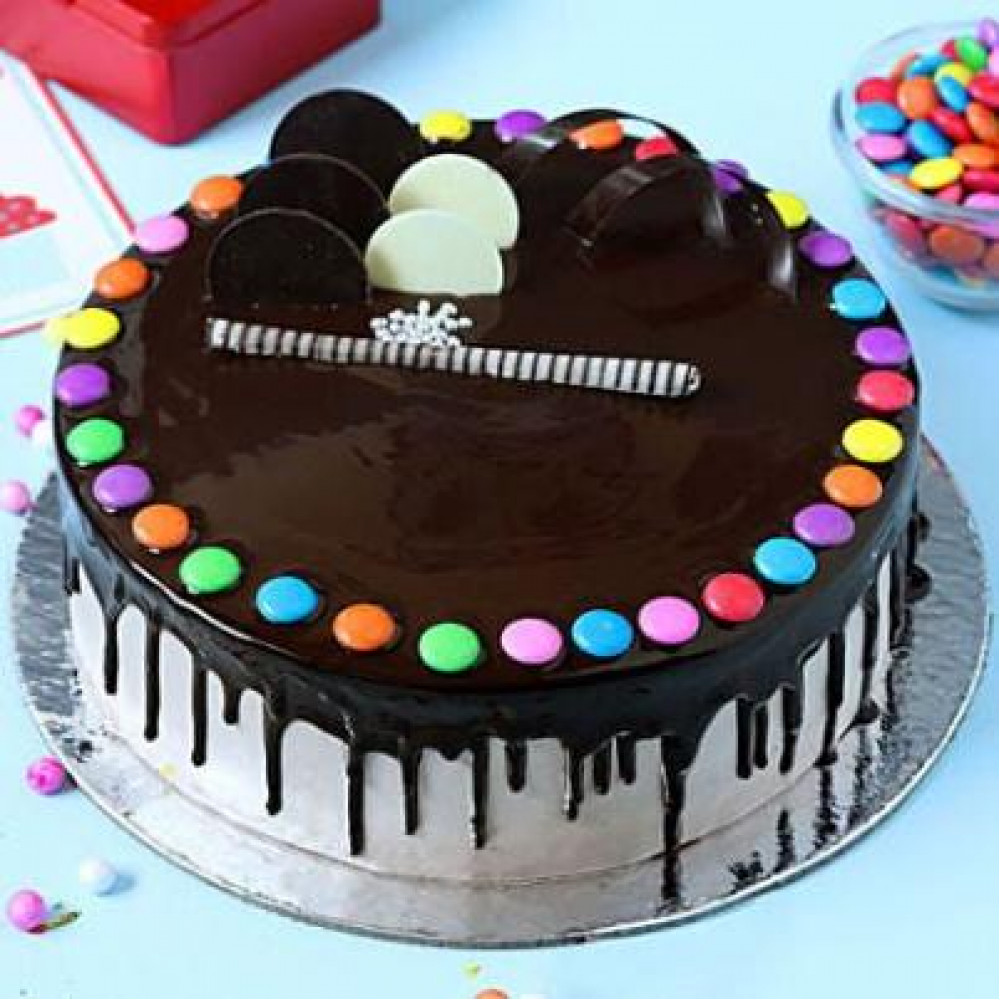 500g dark chocolate walnut cake, Super Cake- Online Cake delivery in Noida,  Cake Shops with Midnight & Same Day Delivery