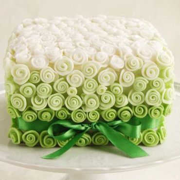 Green Bow & Roses Cake