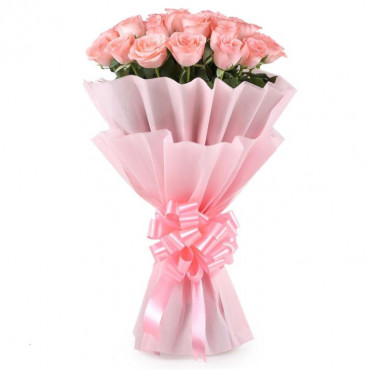 Stylish Pink Roses Bouquet